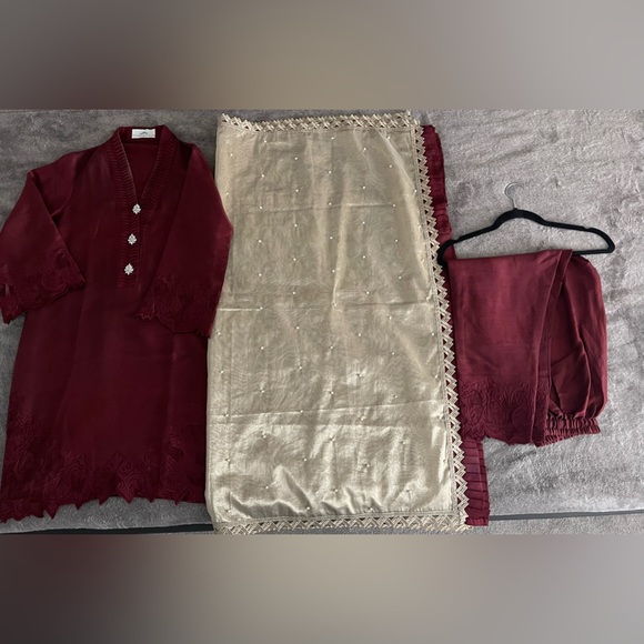 Madeha Khurram (3pc) - Picture 4 of 4